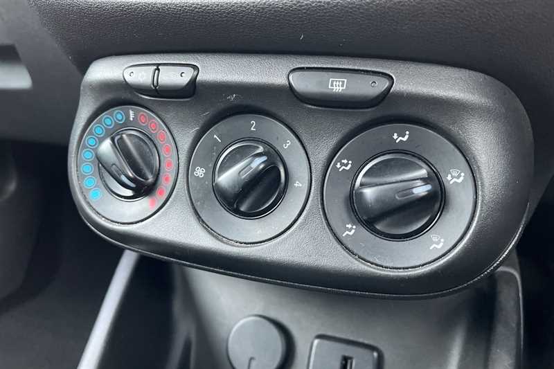 Used Vauxhall Corsa 2018 for sale - 77092944: Photo 15