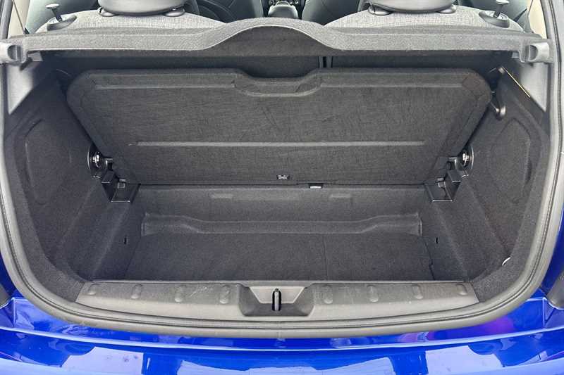 Used MINI Hatch 2018 for sale - 77773139: Photo 7