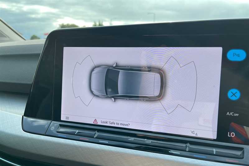 Used Volkswagen Golf 2023 for sale - 77390578: Photo 19