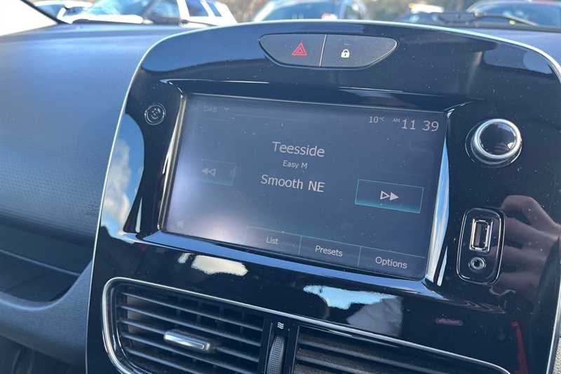 Used Renault Clio 2017 for sale - 77900204: Photo 17