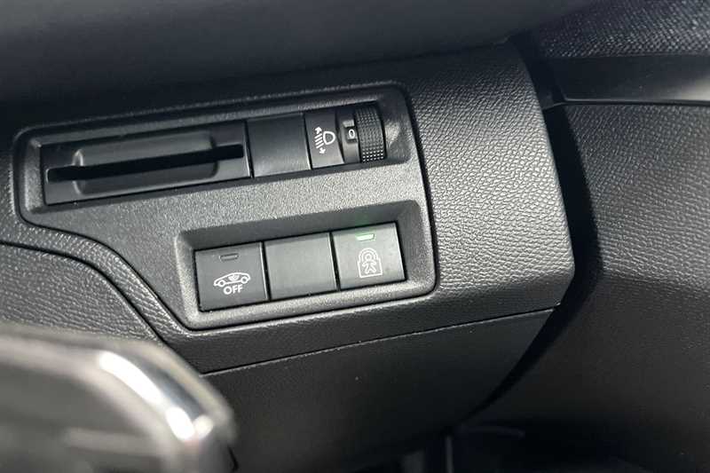 Used Peugeot 5008 2020 for sale - 77295057: Photo 37