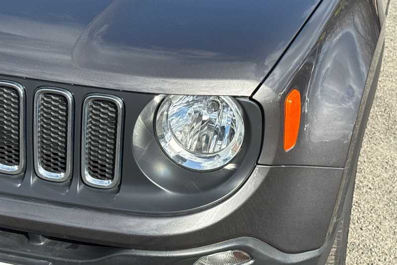 Used Jeep Renegade 2017 for sale - 78130580: Photo 29