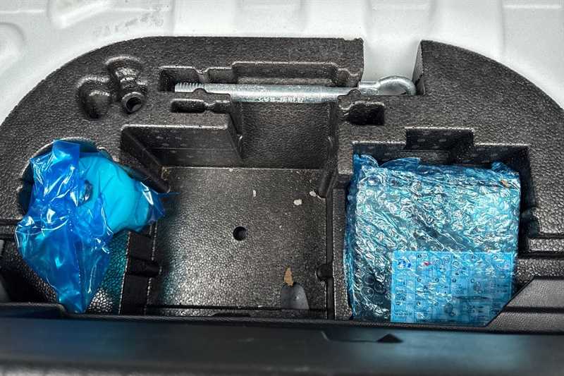 Used Vauxhall Corsa for sale - 77863758: Photo 37