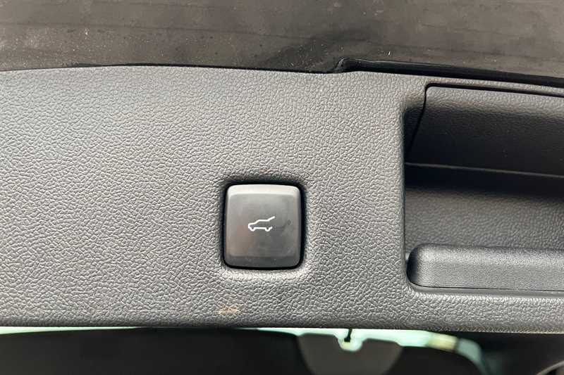 Used Ford Kuga 2024 for sale - 76956230: Photo 38