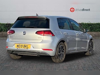 Used Volkswagen Golf 2019 for sale - 76877249: Photo