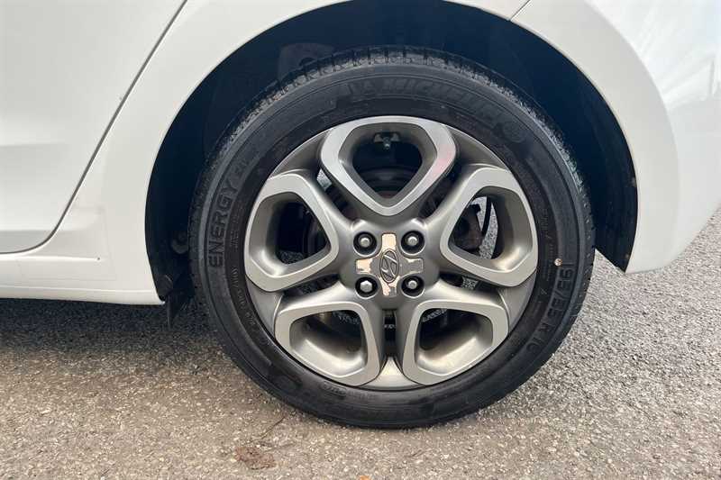 Used Hyundai i20 2019 for sale - 76204437: Photo 11
