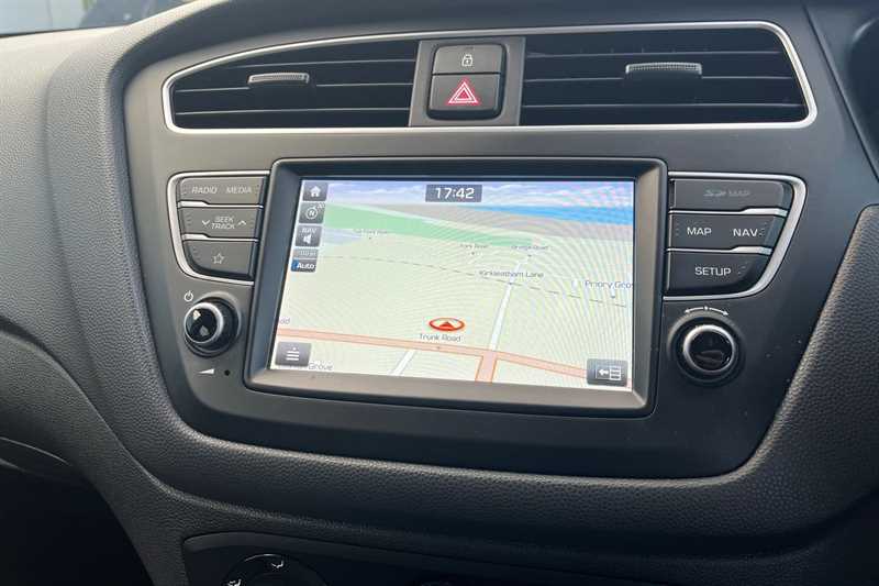 Used Hyundai i20 2019 for sale - 76204437: Photo 18