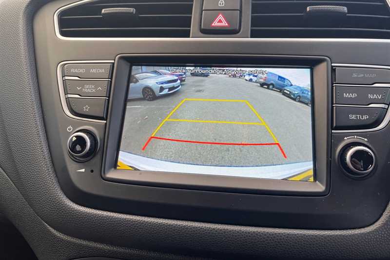 Used Hyundai i20 2019 for sale - 76204437: Photo 19