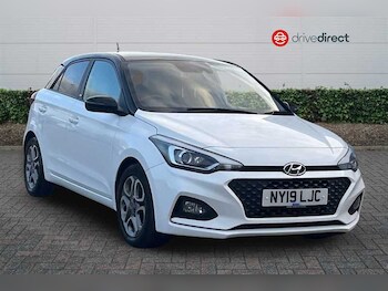 Used Hyundai i20 2019 for sale - 76204437: Photo
