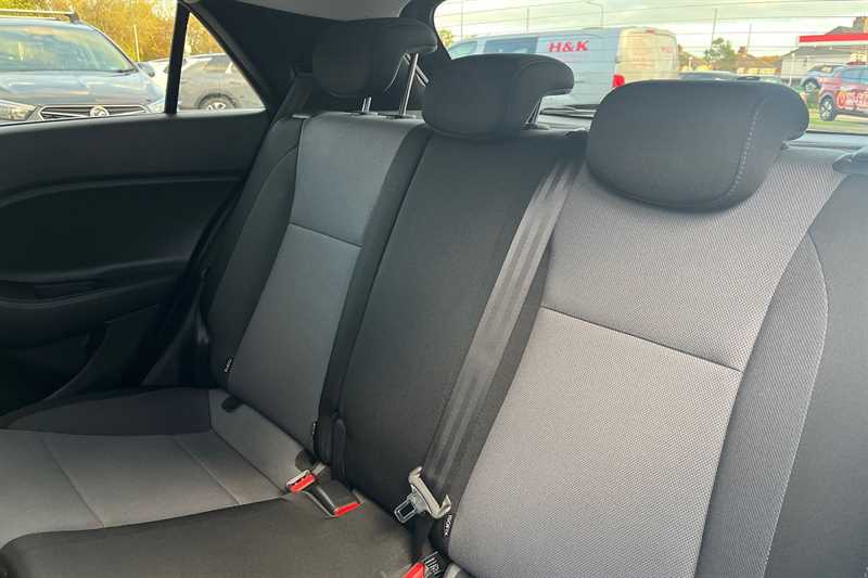 Used Hyundai i20 2019 for sale - 76204437: Photo 24