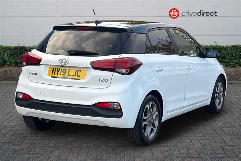 Used Hyundai i20 2019 for sale - 76204437: Photo 3
