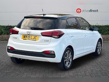 Used Hyundai i20 2019 for sale - 76204437: Photo