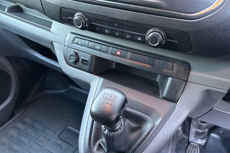 Used Vauxhall Vivaro 2020 for sale - 77745241: Photo 14