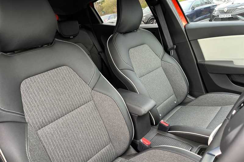 Used Renault Clio 2023 for sale - 76945153: Photo 23