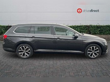 Used Volkswagen Passat 2022 for sale - 76524461: Photo