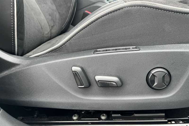 Used Skoda Enyaq 2025 for sale - 77811335: Photo 26