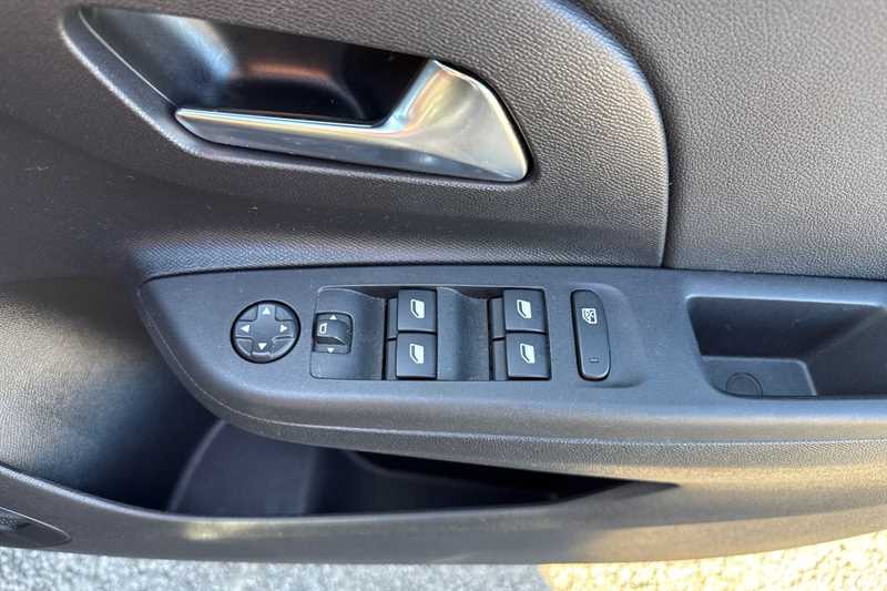 Used Vauxhall Corsa 2023 for sale - 77929584: Photo 16