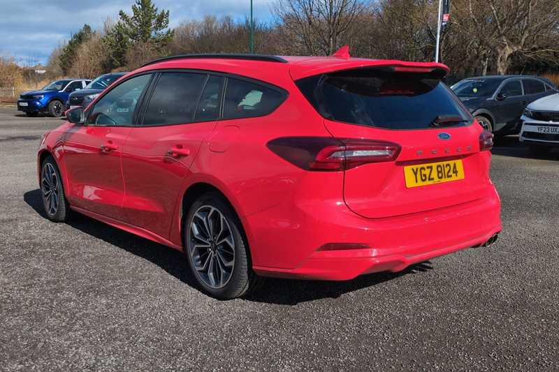 Used Ford Focus 2023 for sale - 77894649: Photo 2