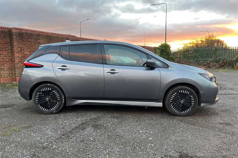 Used Nissan Leaf 2022 for sale - 76930921: Photo 2