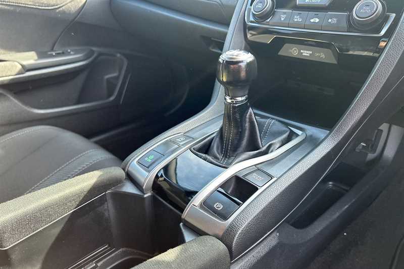 Used Honda Civic 2017 for sale - 78221697: Photo 14