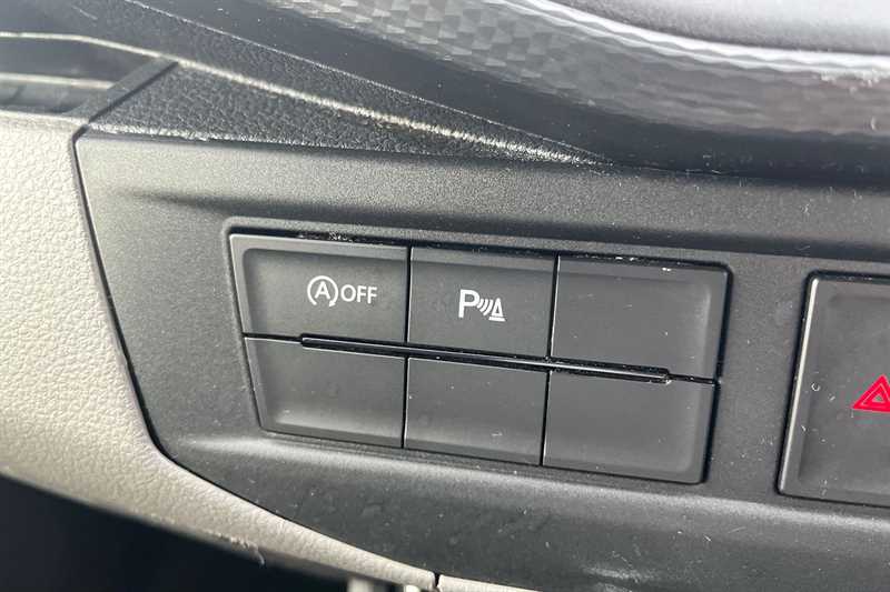 Used Volkswagen Transporter Shuttle 2020 for sale - 77863369: Photo 37