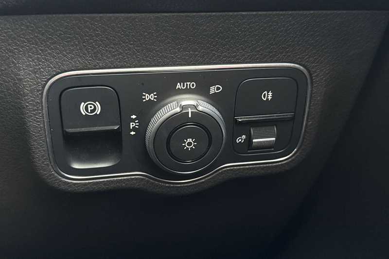 Used Mercedes-Benz GLB 2020 for sale - 77772598: Photo 39