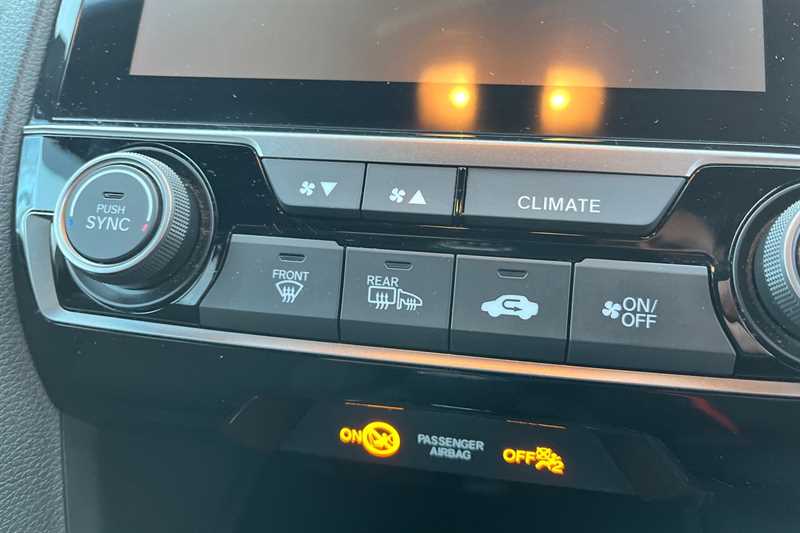 Used Honda Civic 2021 for sale - 76858434: Photo 15