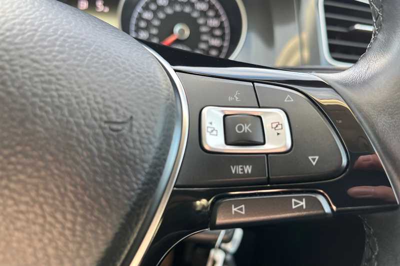 Used Volkswagen Golf 2019 for sale - 76956570: Photo 22