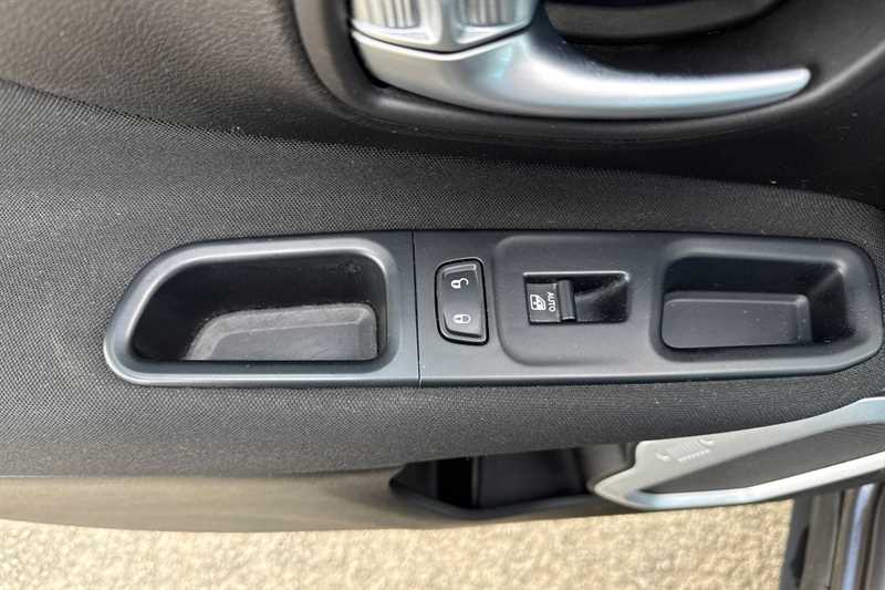 Used Jeep Renegade 2017 for sale - 78076205: Photo 39