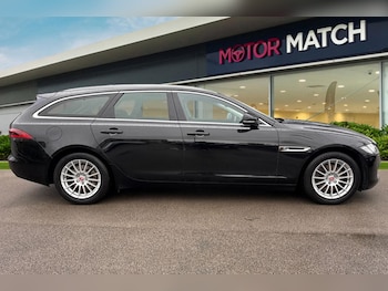 Used Jaguar XF 2019 for sale - 78052642: Photo