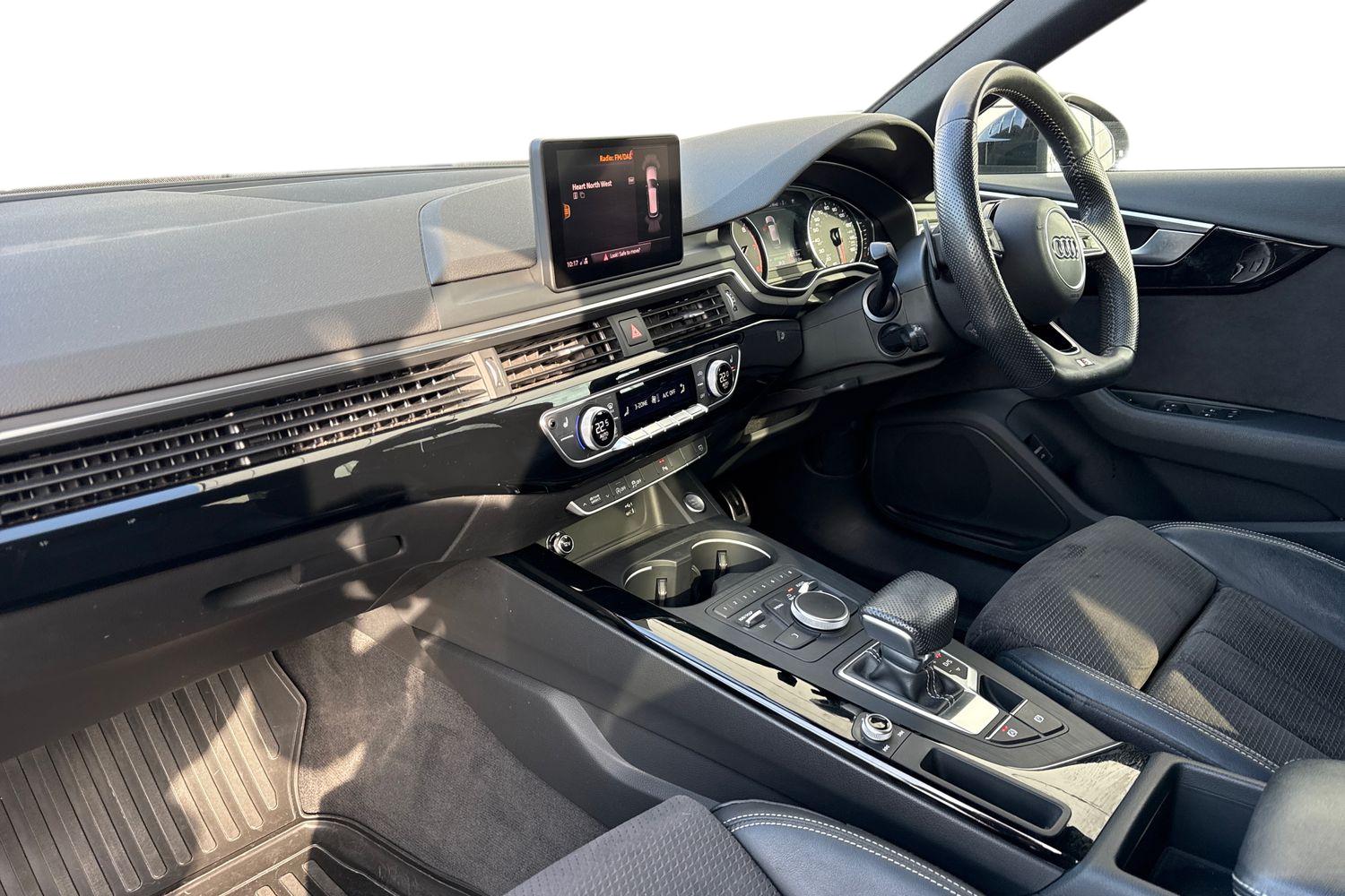 Used Audi A4 Avant 2019 for sale - 77680102: Photo 15