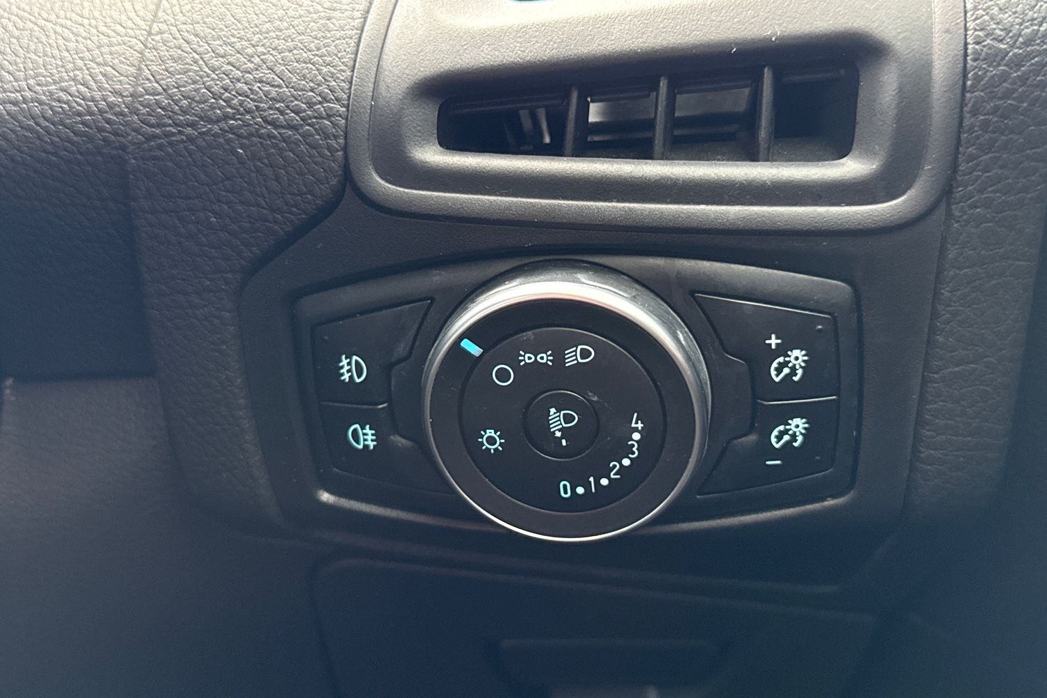 Used Ford Focus 2017 for sale - 77812487: Photo 60