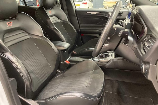 Used Ford Focus 2020 for sale - 76306776: Photo 16