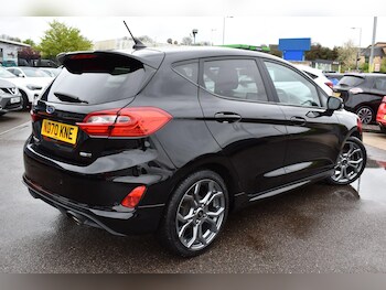 Used Ford Fiesta 2021 for sale - 75987199: Photo