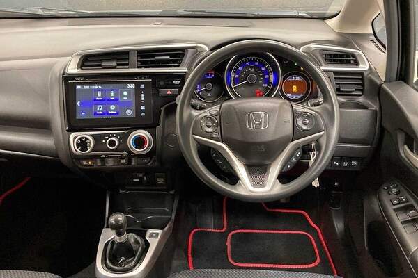 Used Honda Jazz 2018 for sale - 76295705: Photo 10