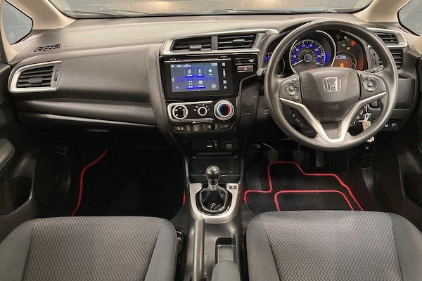Used Honda Jazz 2018 for sale - 76295705: Photo 9