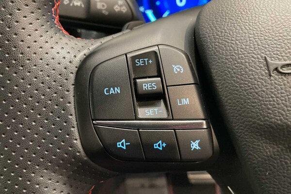 Used Ford Focus 2023 for sale - 76307755: Photo 14
