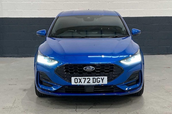 Used Ford Focus 2023 for sale - 76307755: Photo 2
