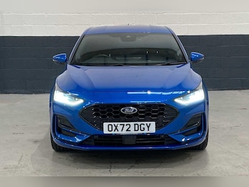 Used Ford Focus 2023 for sale - 76307755: Photo 2