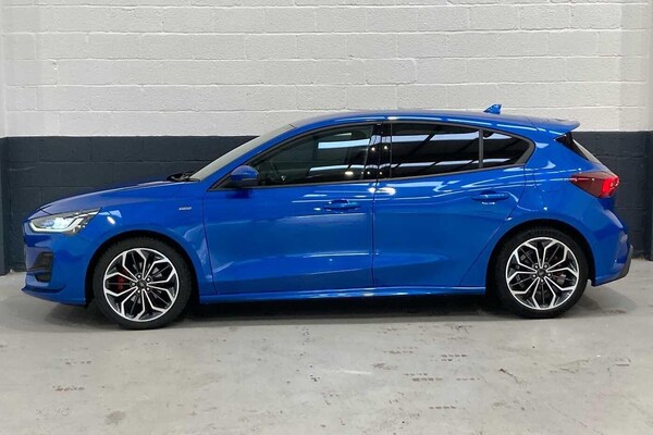 Used Ford Focus 2023 for sale - 76307755: Photo 4