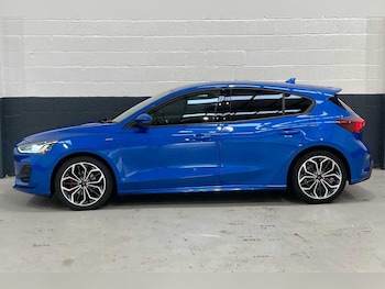 Used Ford Focus 2023 for sale - 76307755: Photo 4