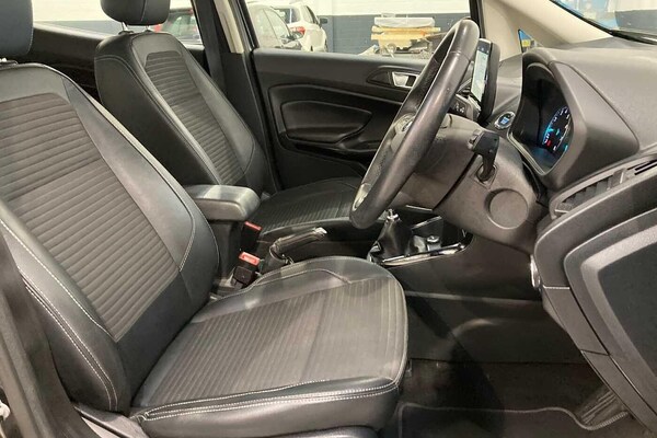 Used Ford Ecosport 2018 for sale - 76239392: Photo 16