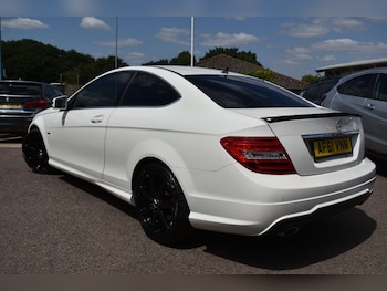 Used Mercedes-Benz C-Class 2011 for sale - 75987187: Photo