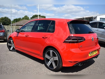 Used Volkswagen Golf 2015 for sale - 75987208: Photo