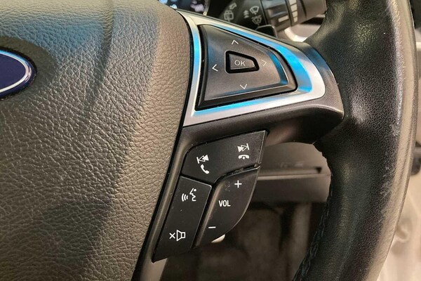 Used Ford Edge 2018 for sale - 76138142: Photo 15