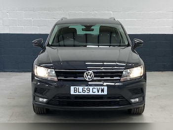 Used Volkswagen Tiguan 2020 for sale - 76000569: Photo
