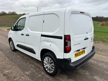 Used Peugeot Partner 2020 for sale - 77192777: Photo