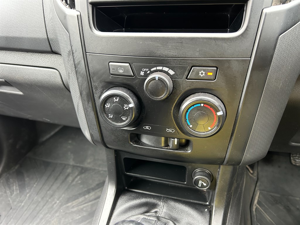 Used Isuzu D-Max 2020 for sale - 77560771: Photo 22