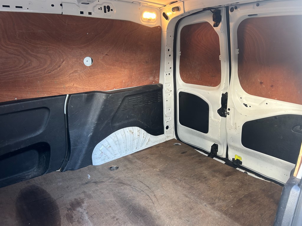 Used Peugeot Partner 2020 for sale - 77560774: Photo 12