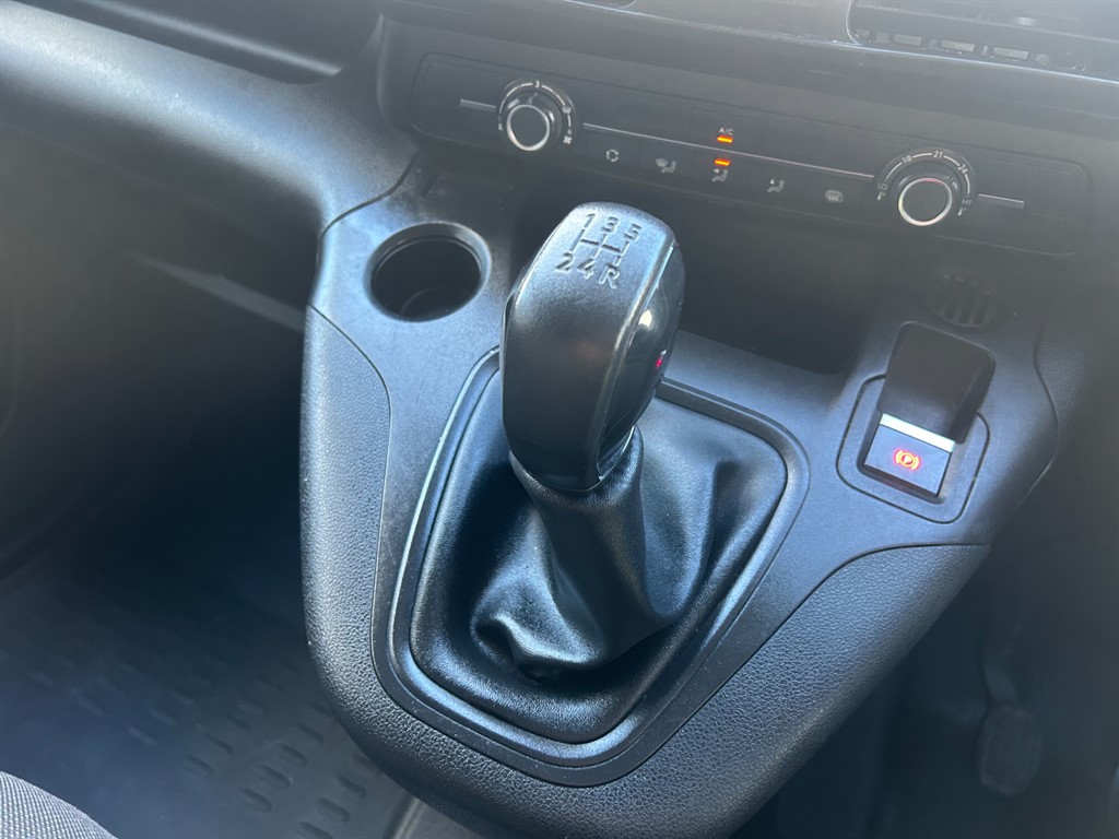 Used Peugeot Partner 2020 for sale - 77560774: Photo 21